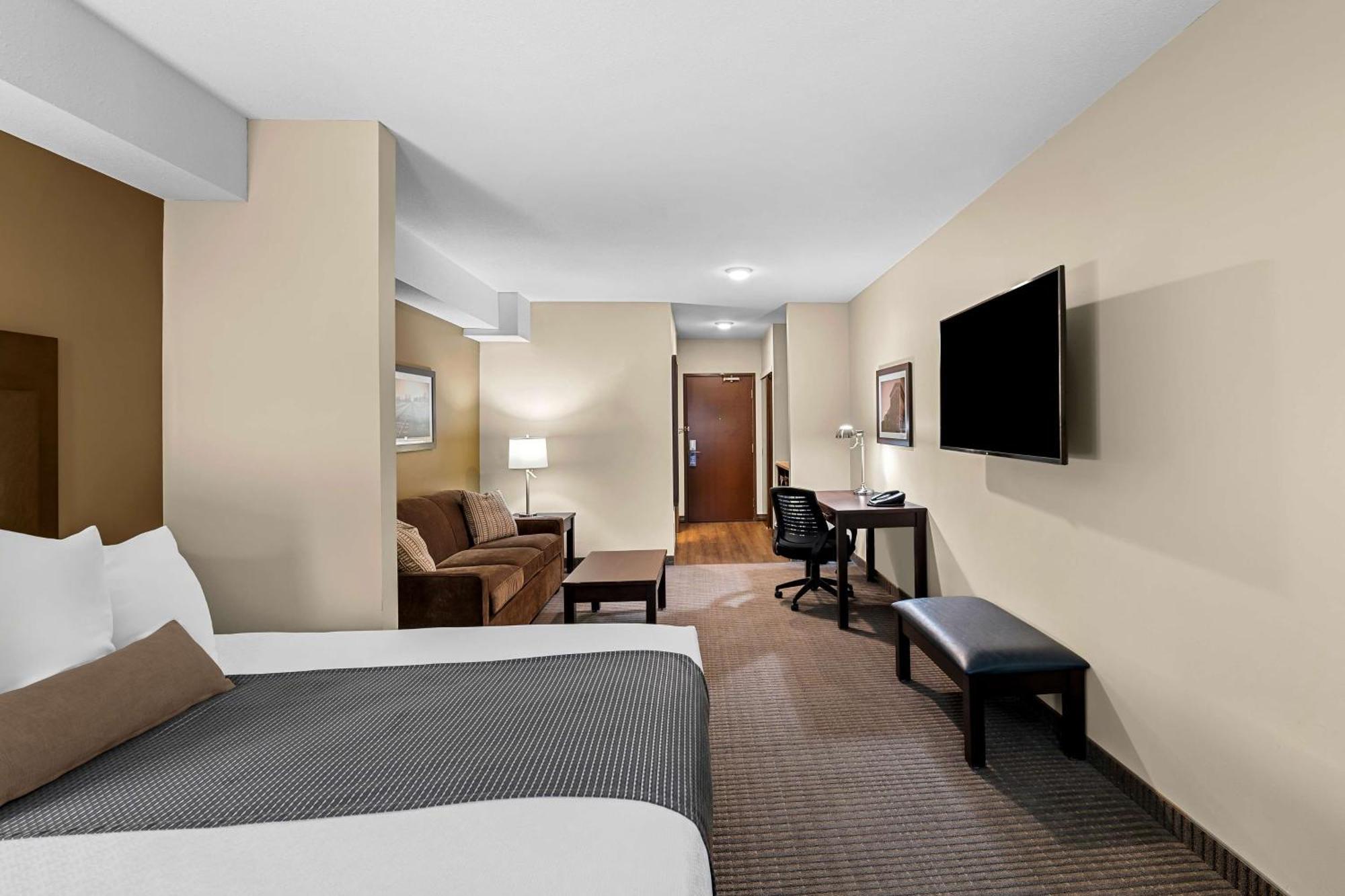 Best Western Plus Lacombe Inn&Suites Exterior foto
